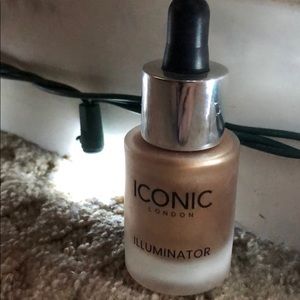 Illuminator